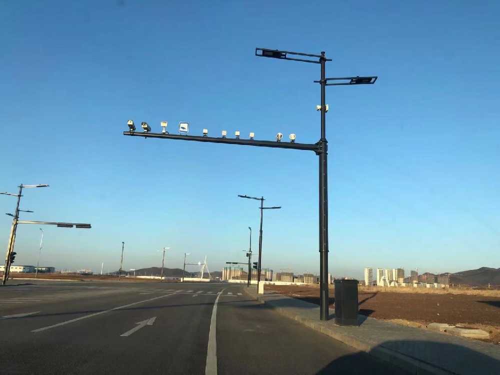 泸州市黑龙江佳木斯综合路灯杆项目